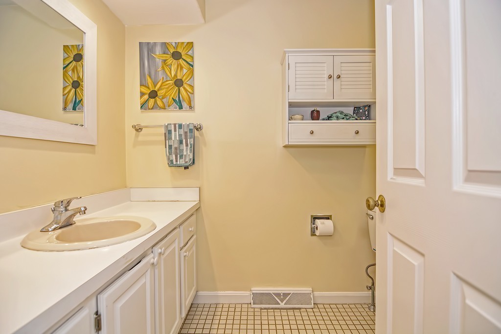 106 Stone Ridge Road, Unit 106 Franklin, MA 02038 - Photo 20 of 39 Gallery Image 20
