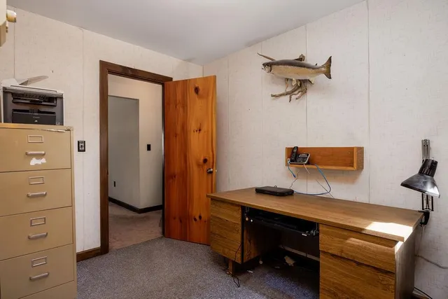 $998,000 | 262 Dartmouth College Highway, Lebanon, NH 03766