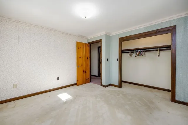 $998,000 | 262 Dartmouth College Highway, Lebanon, NH 03766