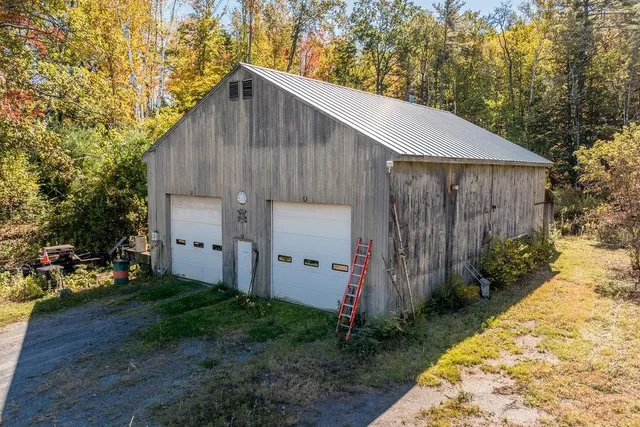 $998,000 | 262 Dartmouth College Highway, Lebanon, NH 03766