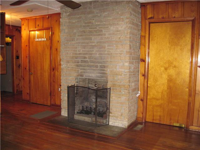 5669 Russellville Road Guthrie, KY 42234 - Photo 5 of 20 Gallery Image 5