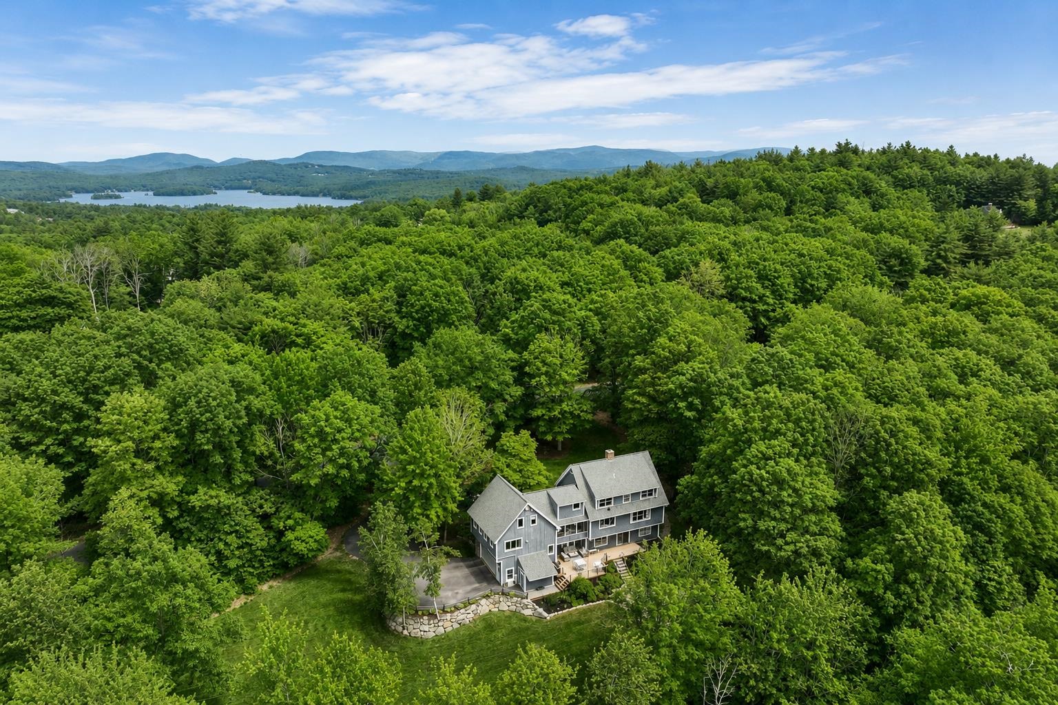 106 Tracy Way Meredith, NH 03253 - Photo 1 of 58