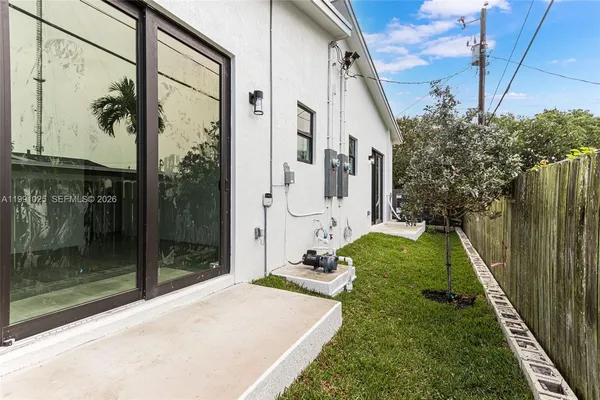 $899,900 | 6140 Southwest 39th Street, Miramar, FL 33023