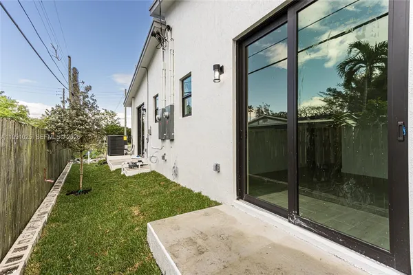 $899,900 | 6140 Southwest 39th Street, Miramar, FL 33023