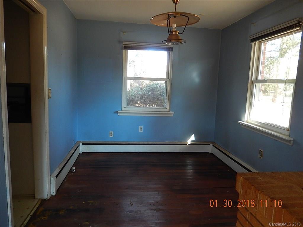 5357 Ruth Drive Charlotte, NC 28215 - Photo 14 of 16 Gallery Image 14