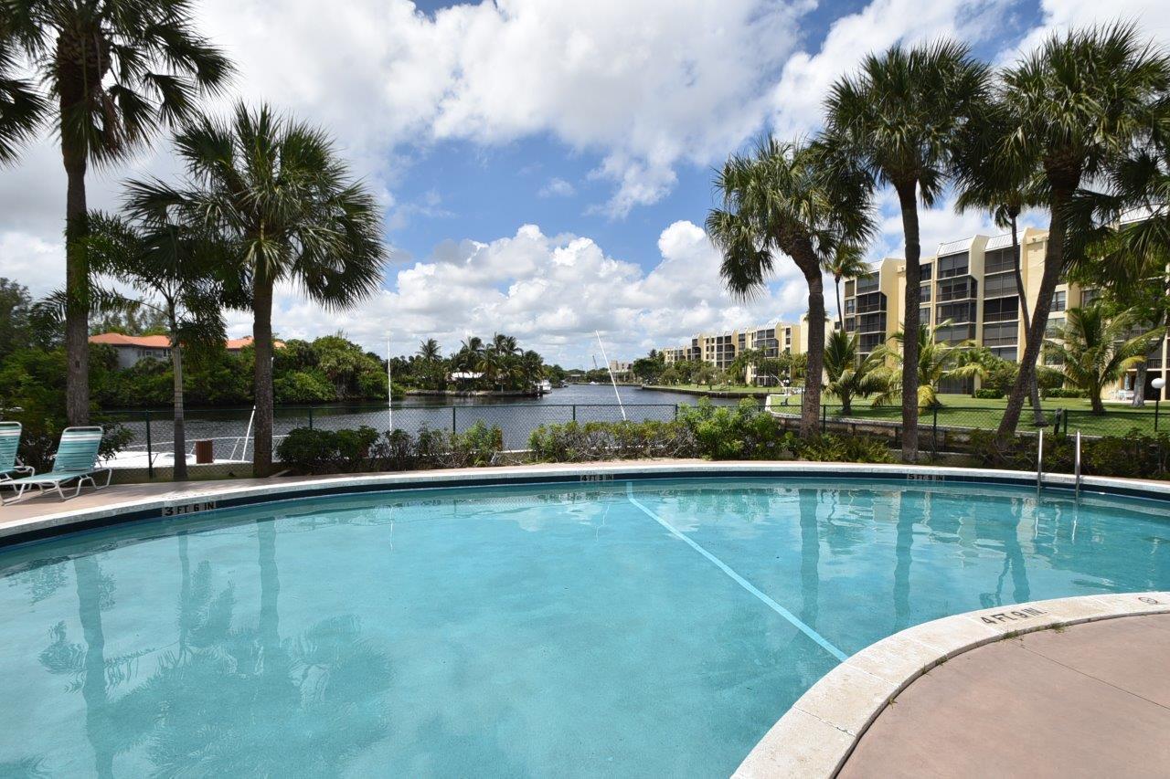 9 Royal Palm Way, Unit 202 Boca Raton, FL 33432 - Photo 40 of 45 DSC_6536
