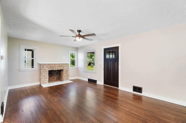 3085 Springfield Jamestown Road Springfield, OH 45506 - Photo 5 of 32