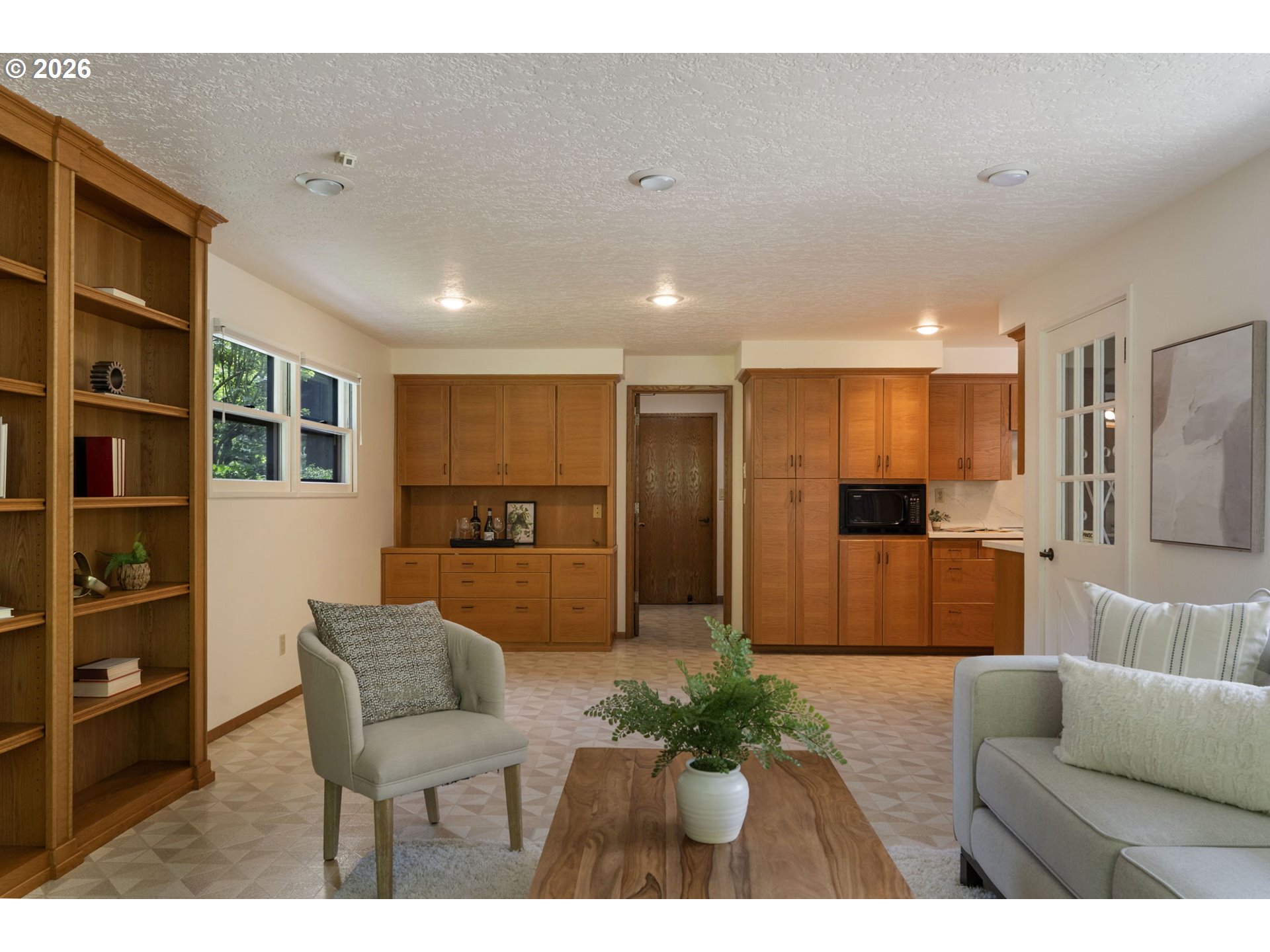 5919 Southwest Miles Street Portland, OR 97219 - Photo 13 of 33 Family Room