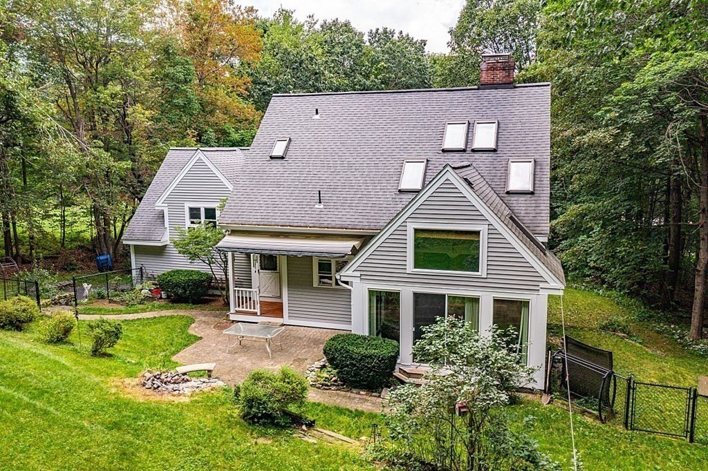 84 Town Farm Road Westminster, MA 01473 - Photo 4 of 42 Gallery Image 4