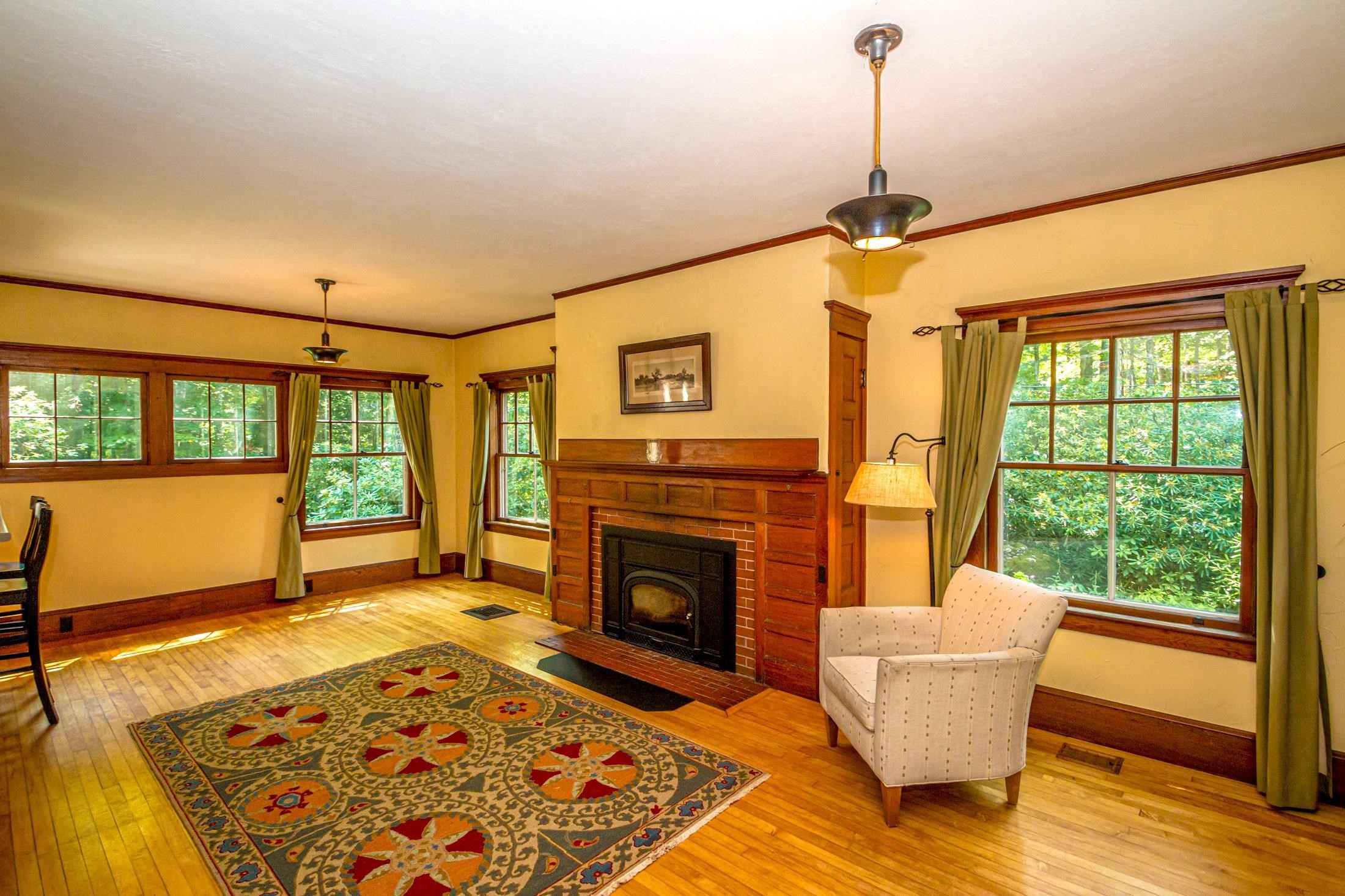 44 Neighbors Row Conway, NH 03860 - Photo 3 of 54