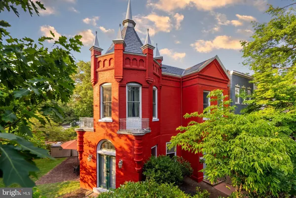 $1,400,000 | 801 Massachusetts Avenue Northeast, Washington, DC 20002