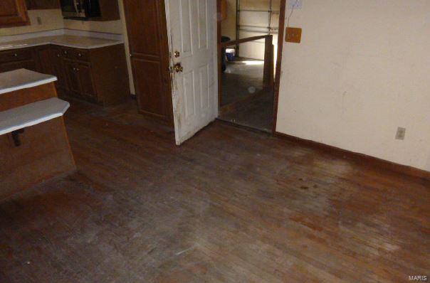 11854 Catholic Cemetery Road Glenarm, IL 62536 - Photo 3 of 9