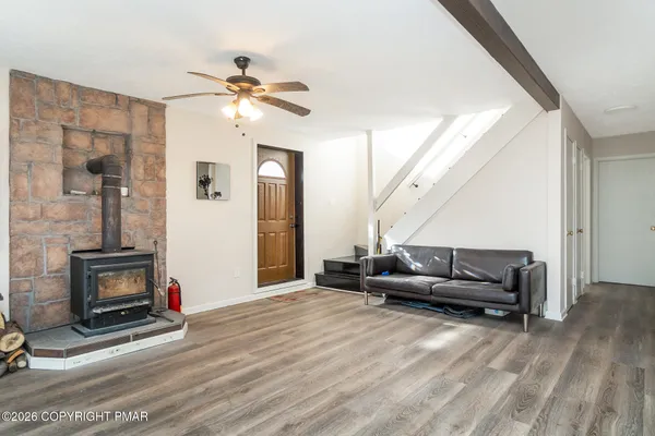 $334,000 | 162 Pin Oak Lane, Kunkletown, PA 18058