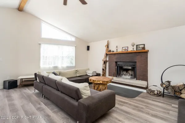 $334,000 | 162 Pin Oak Lane, Kunkletown, PA 18058