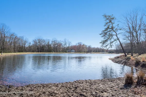 $334,000 | 162 Pin Oak Lane, Kunkletown, PA 18058