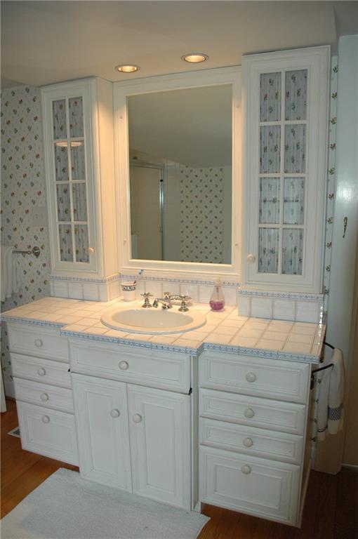 508 Beaver Road Edgeworth, PA 15143 - Photo 18 of 25 Cottage style vanity in upstairs Bath.