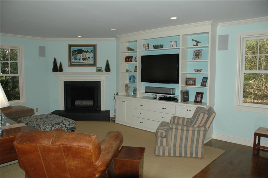 508 Beaver Road Edgeworth, PA 15143 - Photo 5 of 25 Family Room has built-in bookcases and storage. (TV is included)