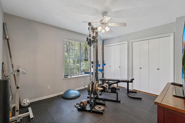 $3,200 | 2828 South Logrun Circle, The Woodlands, TX 77380