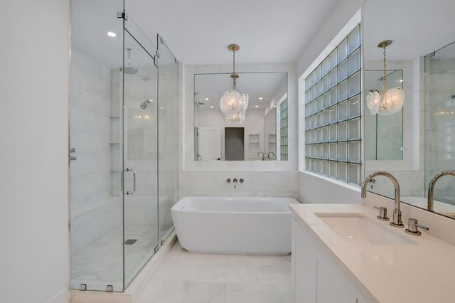 $875,000 | 6624 Northwest 24th Avenue, Boca Raton, FL 33496