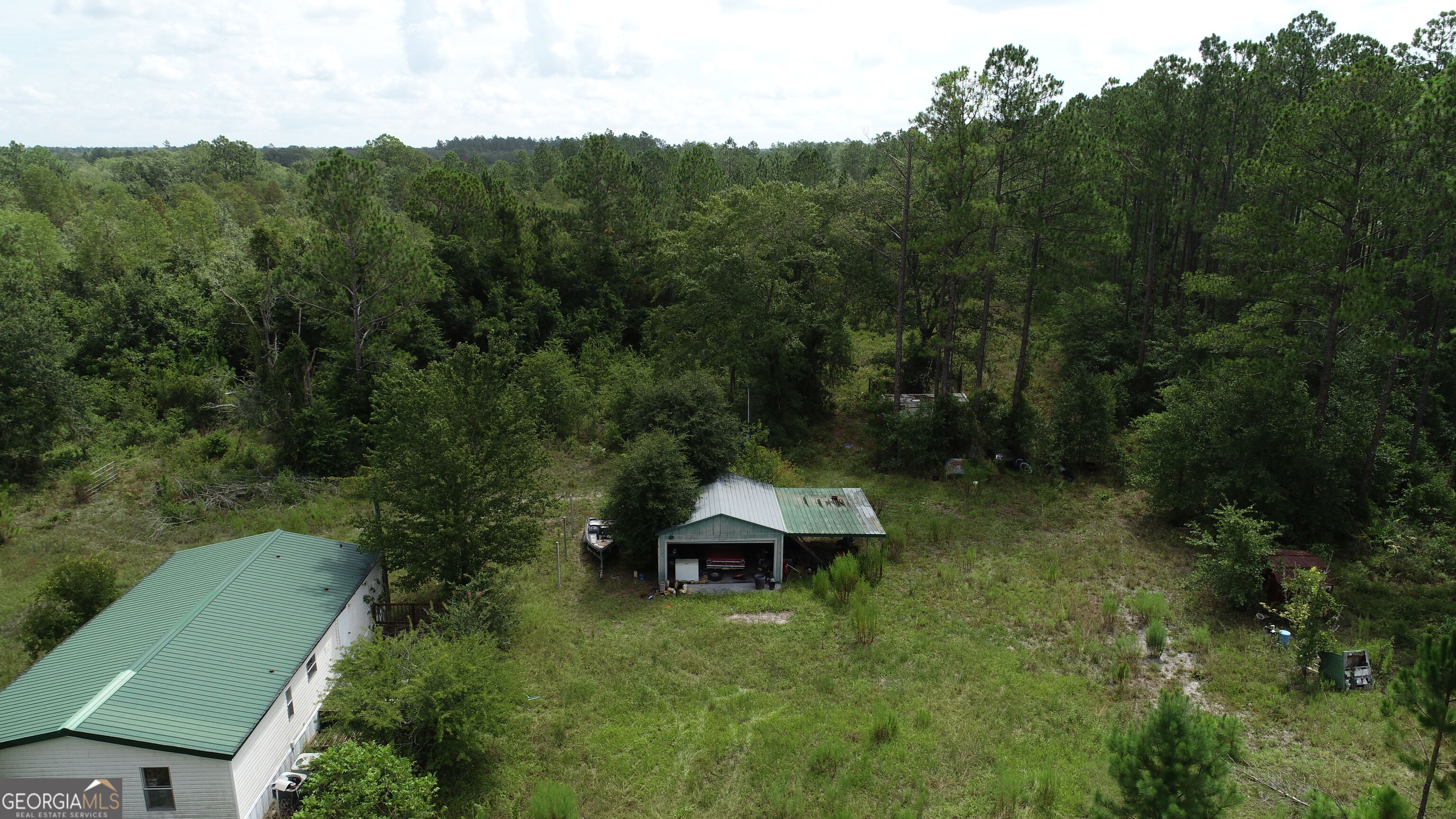 896 Farm Road St. George, GA 31562 - Photo 4 of 19 Gallery Image 4
