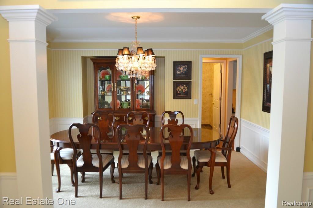 792 Loggers Circle Rochester, MI 48307 - Photo 8 of 41 003 - Copy.jpg