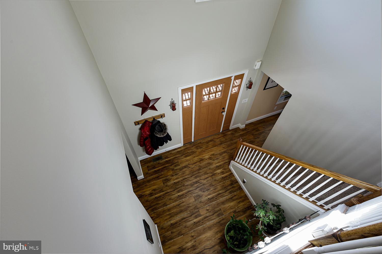 29 Avenue A Tabernacle, NJ 08088 - Photo 9 of 31 Balcony view of the foyer