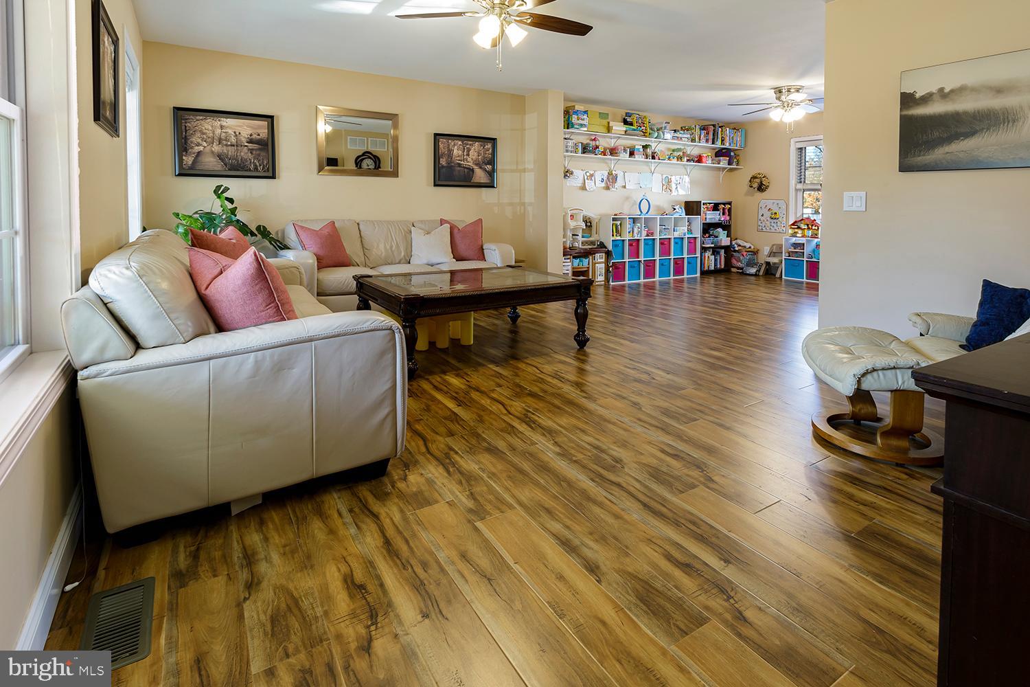 29 Avenue A Tabernacle, NJ 08088 - Photo 10 of 31 Living room with front porch views