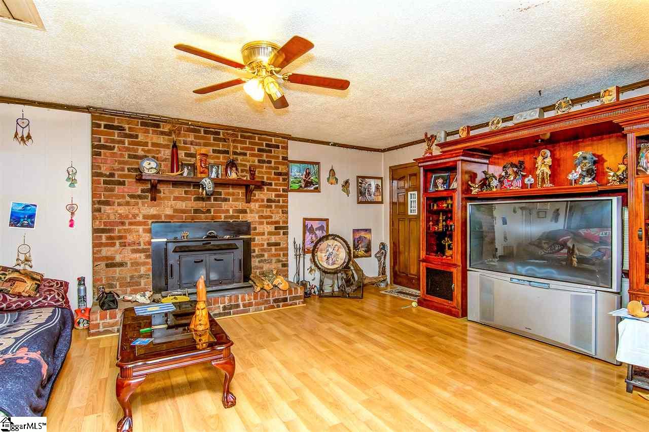 149 Walkers Hill Road Pelzer, SC 29669 - Photo 2 of 36