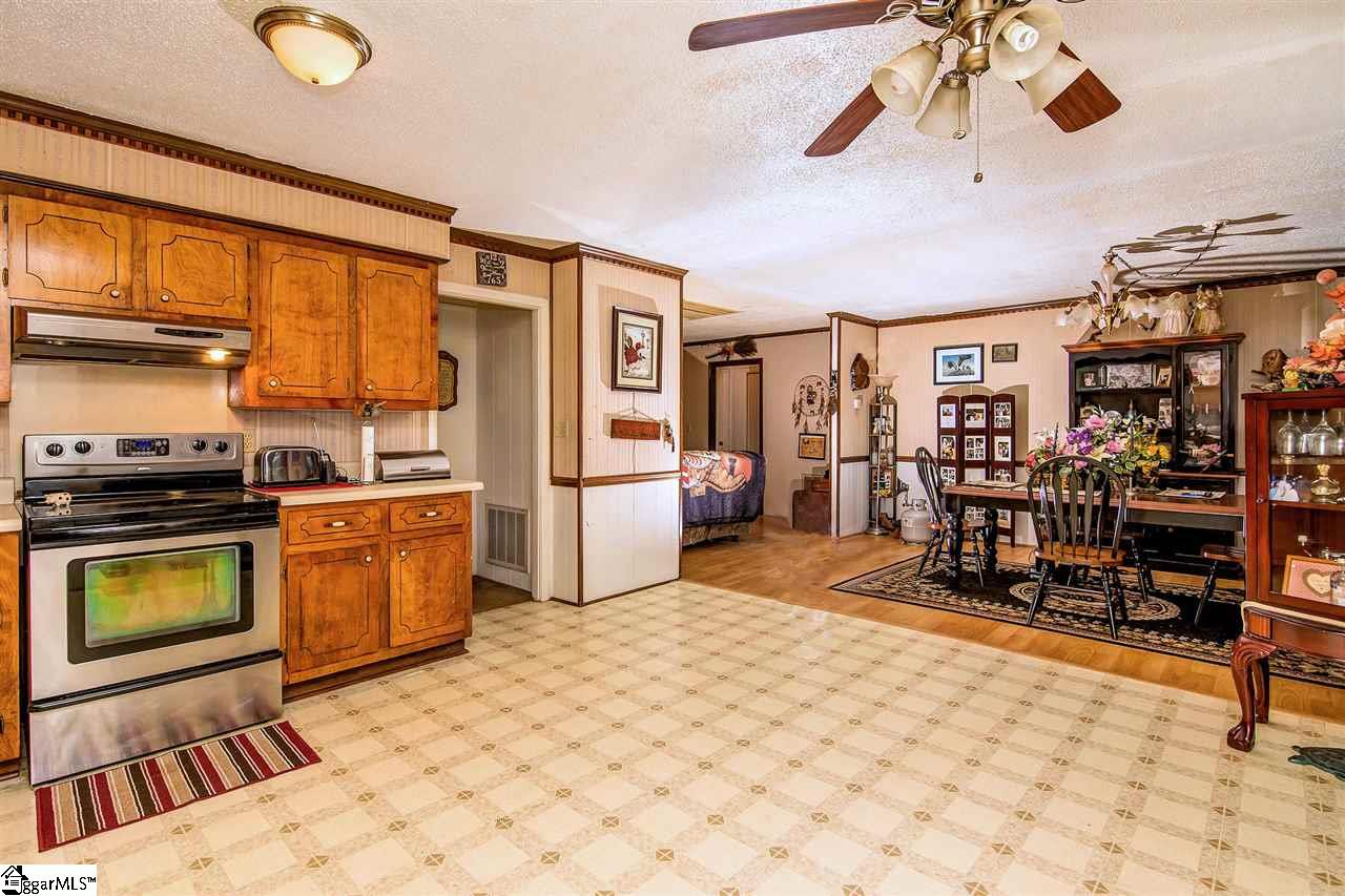 149 Walkers Hill Road Pelzer, SC 29669 - Photo 14 of 36