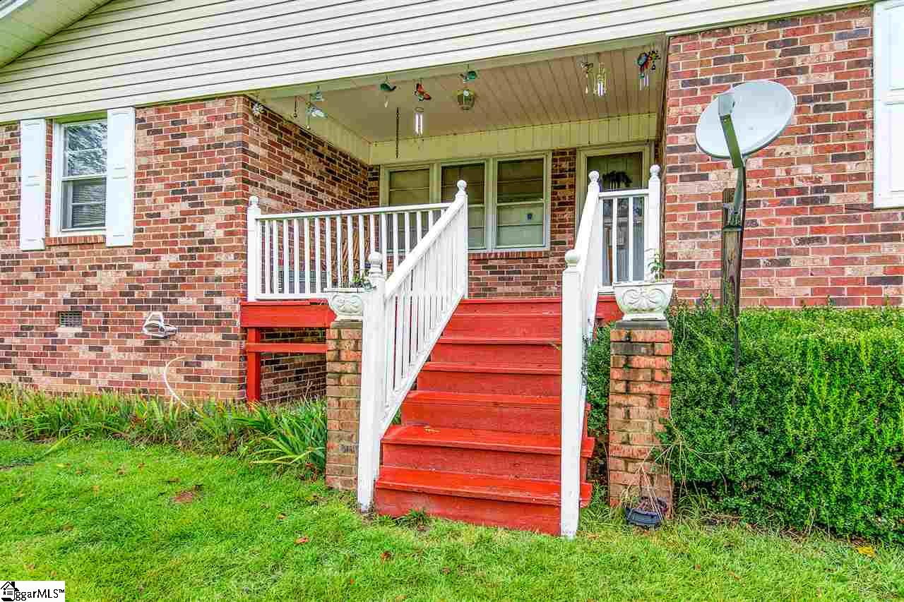 149 Walkers Hill Road Pelzer, SC 29669 - Photo 6 of 36