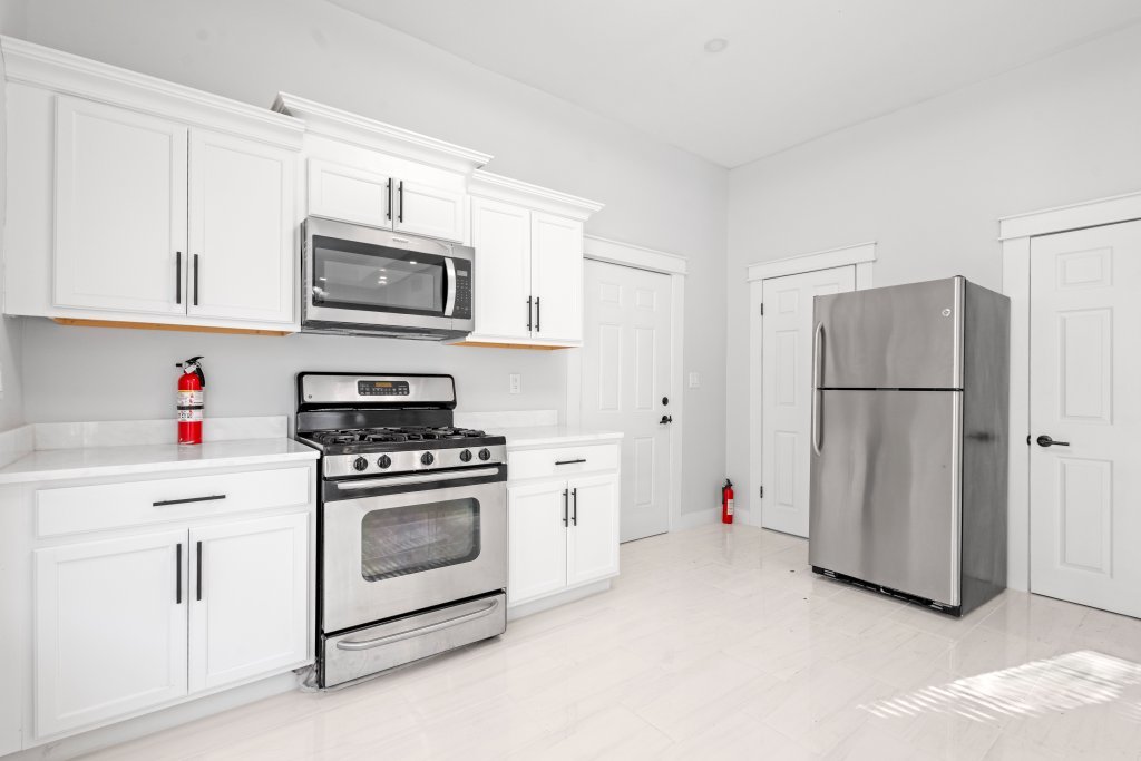 7034 South Wallace Street Chicago, IL 60621 - Photo 19 of 30 Gallery Image 19