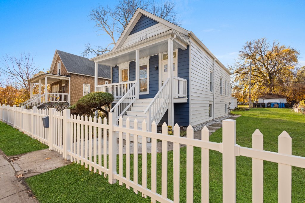 7034 South Wallace Street Chicago, IL 60621 - Photo 3 of 30 Gallery Image 3