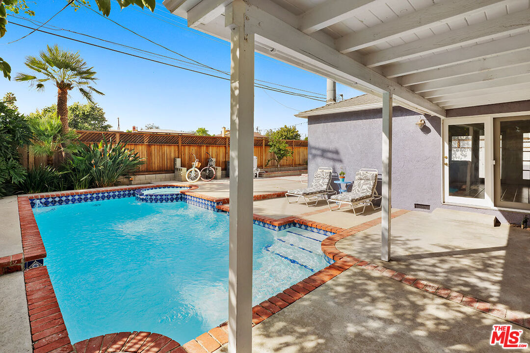 6705 Ruffner Avenue Lake Balboa, CA 91406 - Photo 22 of 27 Gallery Image 22