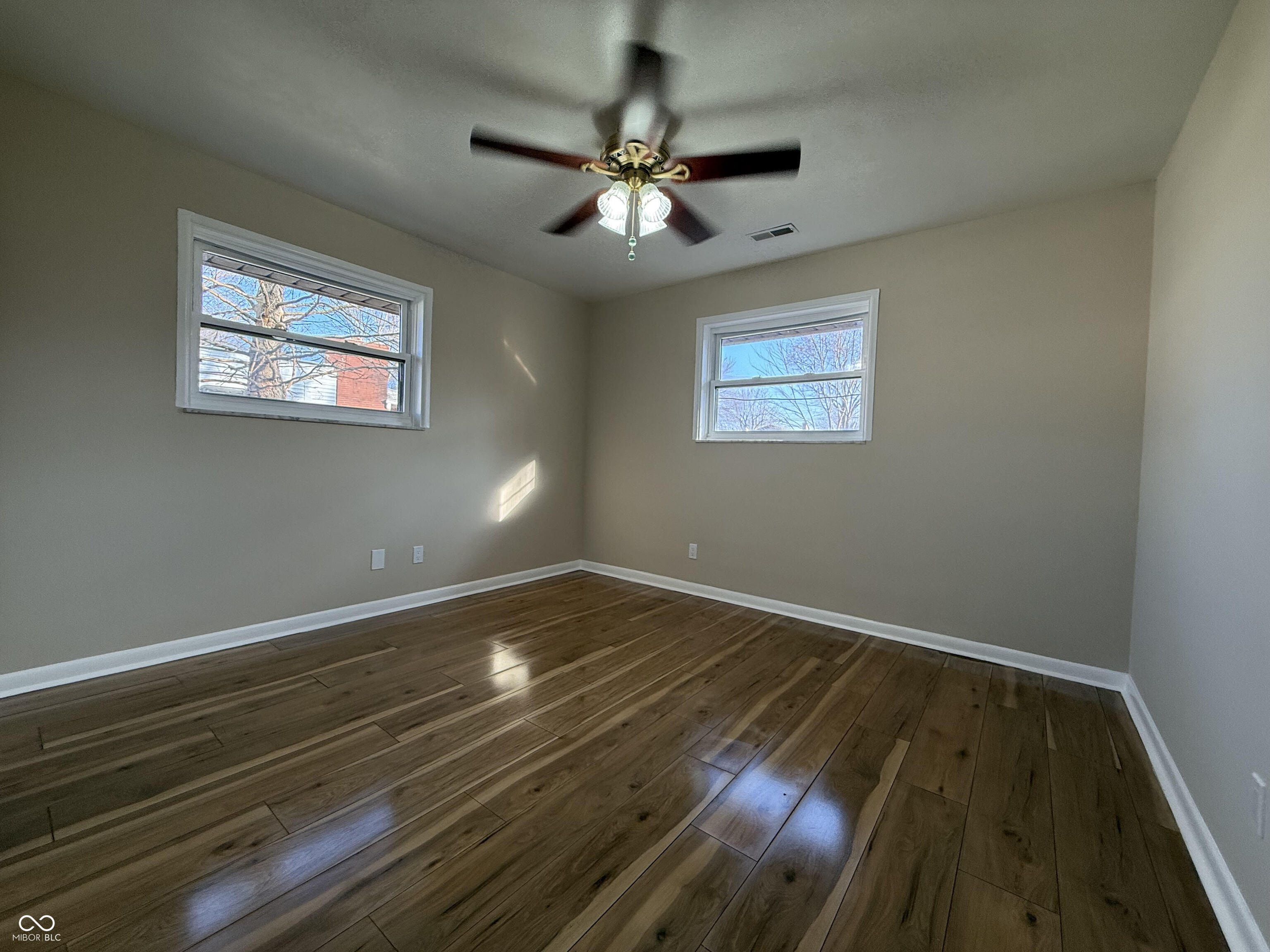 651 Fabyan Road Indianapolis, IN 46217 - Photo 17 of 26