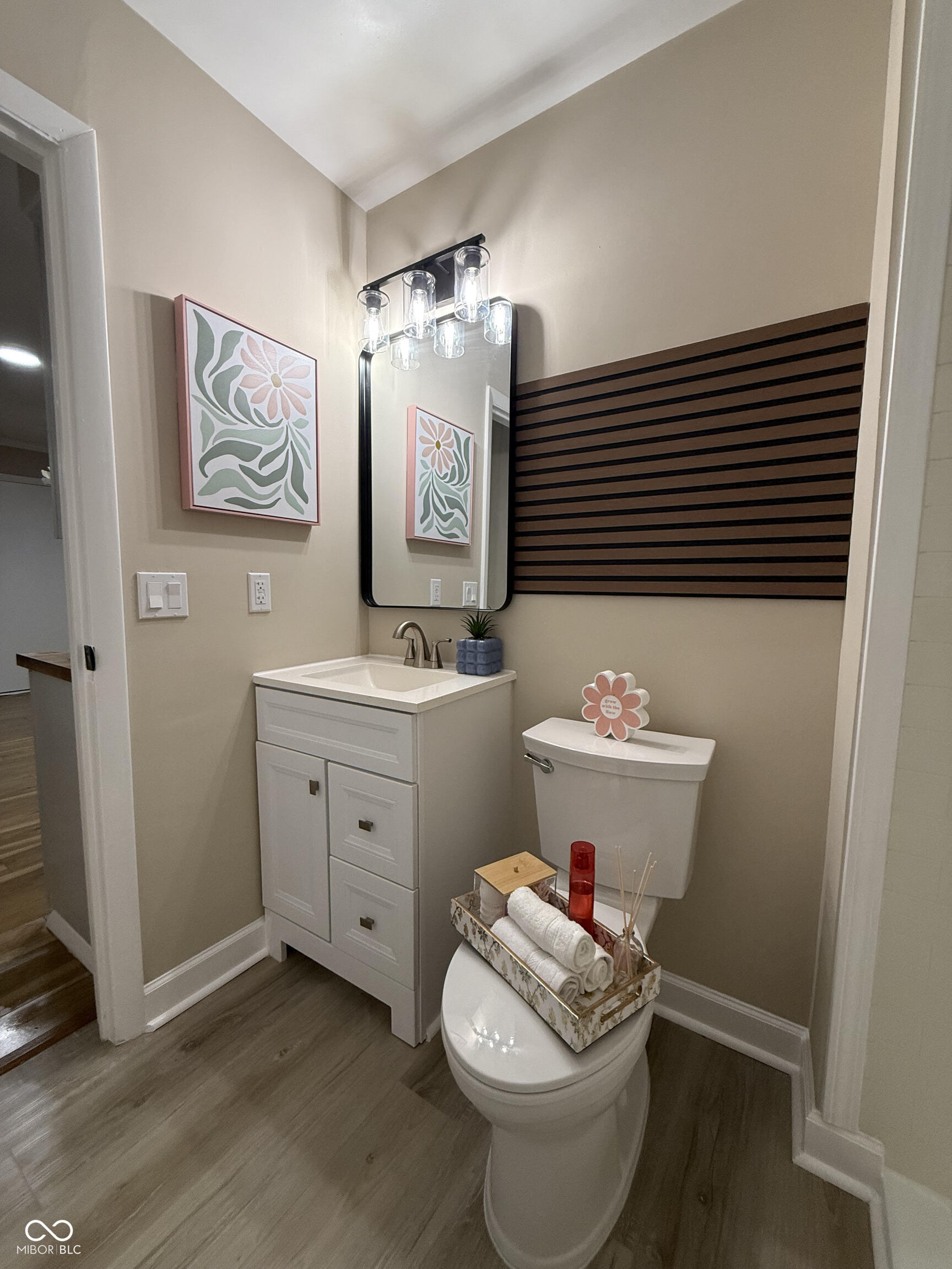 651 Fabyan Road Indianapolis, IN 46217 - Photo 19 of 26