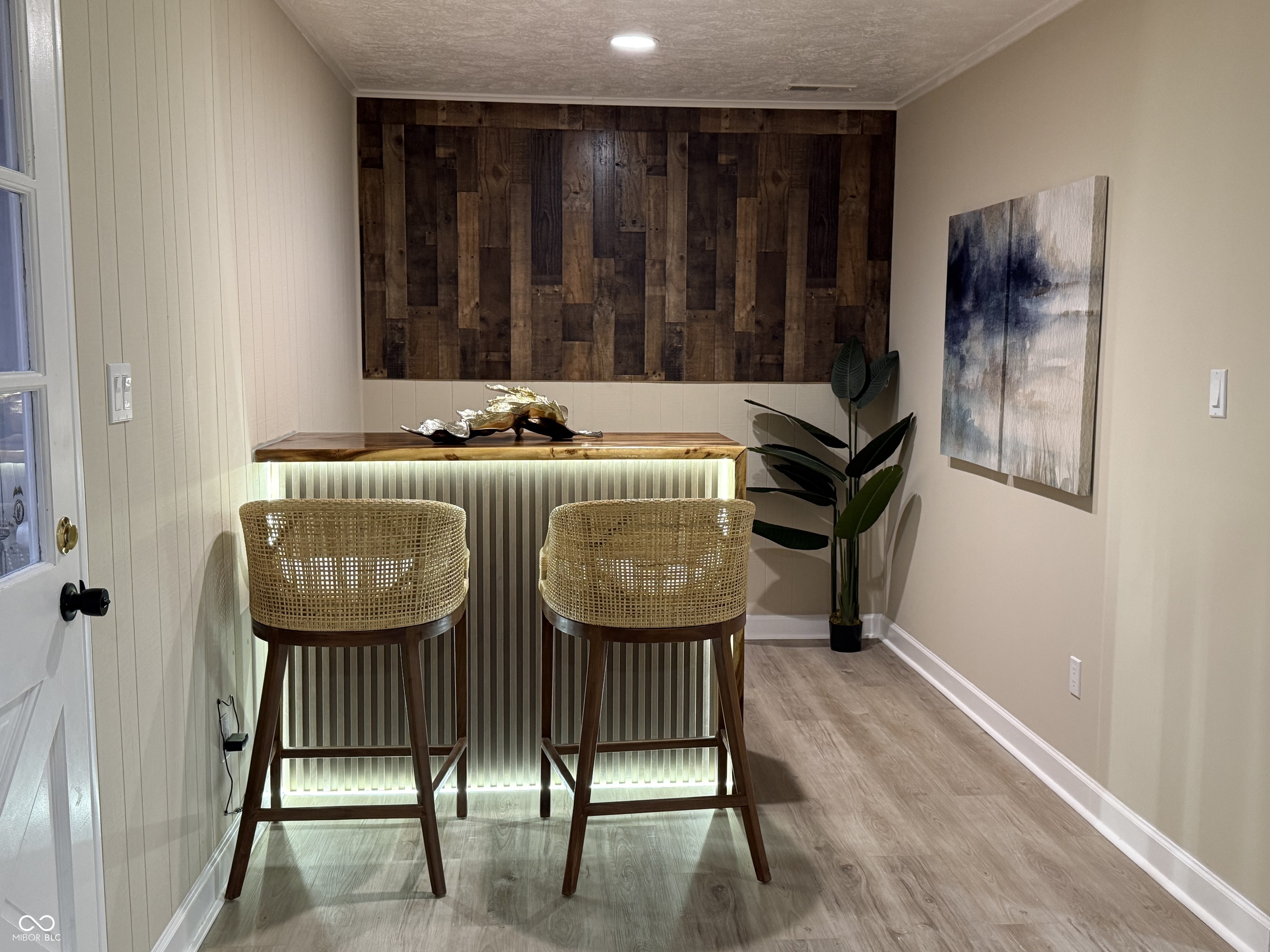 651 Fabyan Road Indianapolis, IN 46217 - Photo 20 of 26