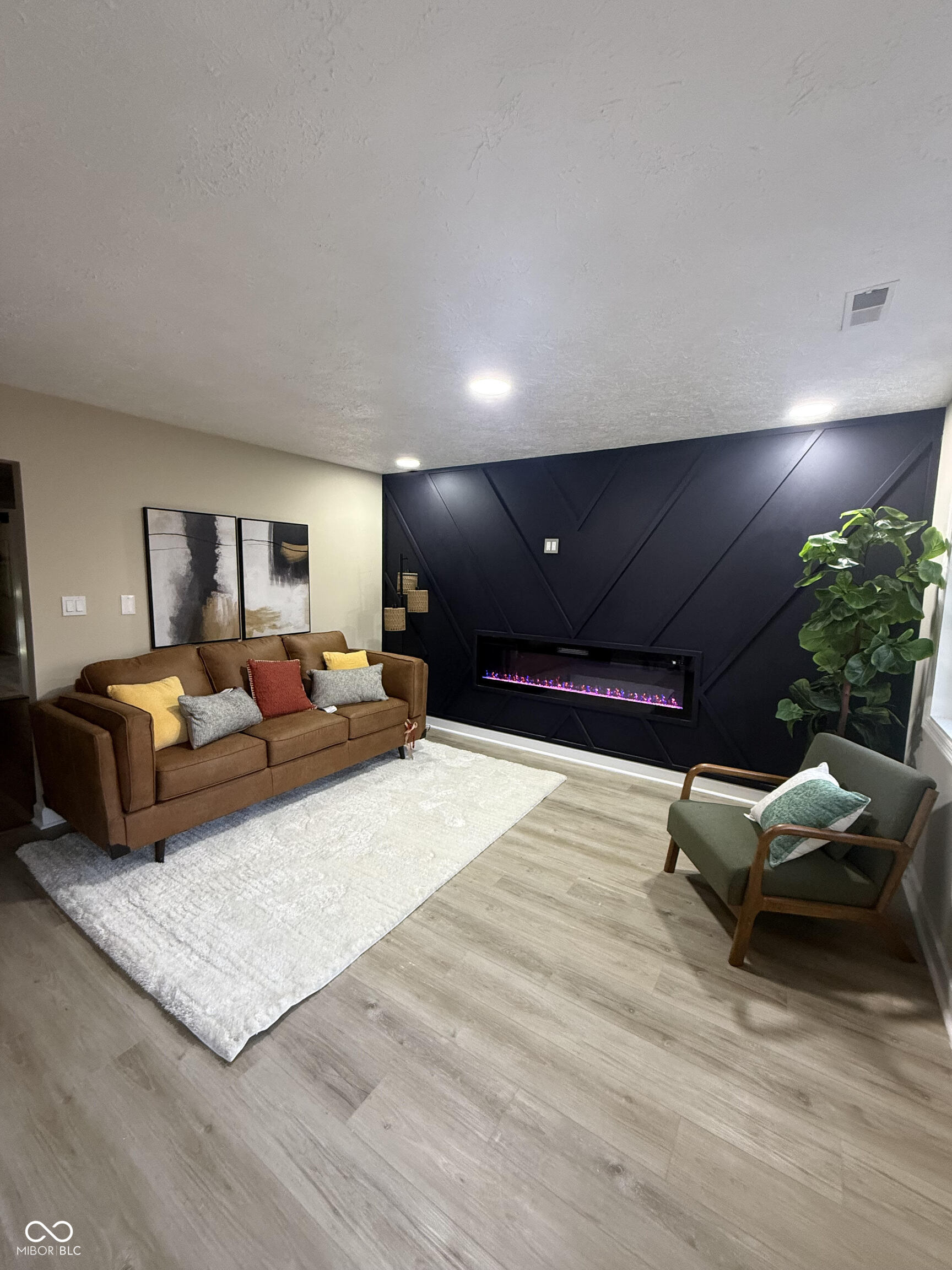 651 Fabyan Road Indianapolis, IN 46217 - Photo 5 of 26