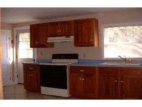33-35 Forest Avenue Rochester, NH 03868 - Photo 3 of 6