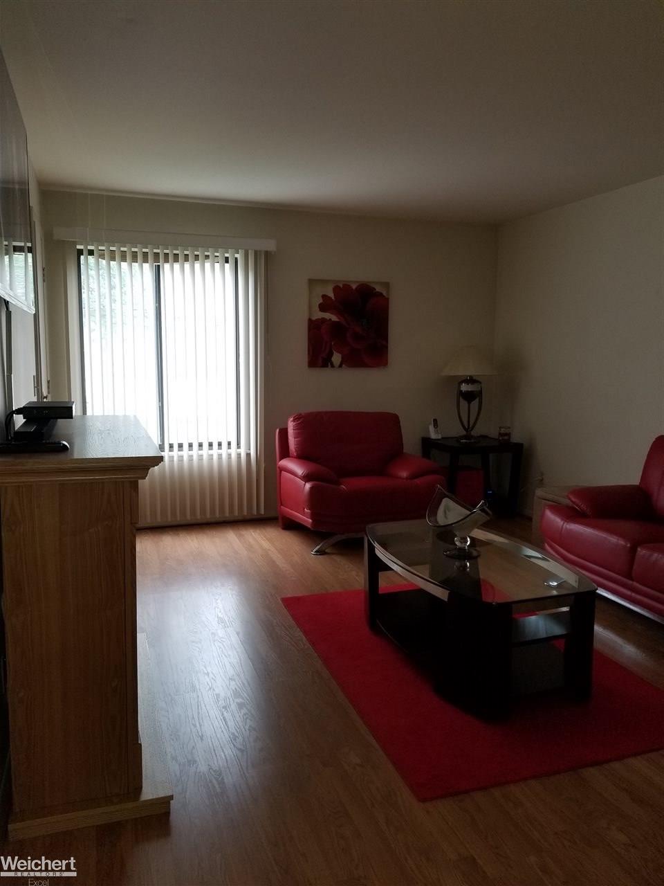 23247 Farmington Road Farmington, MI 48336 - Photo 16 of 25