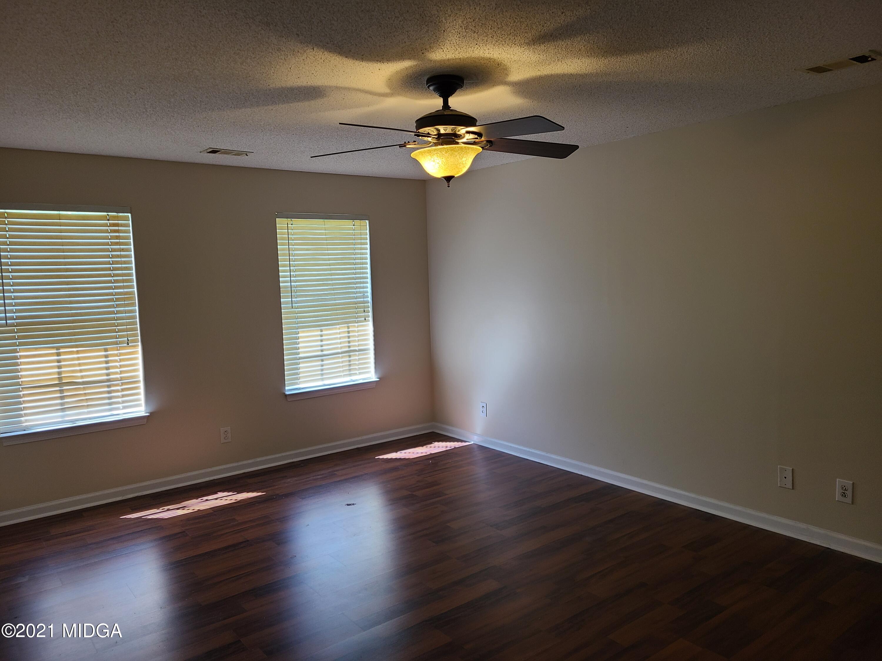 319 Overland Way Gray, GA 31032 - Photo 20 of 29 20210904_154325