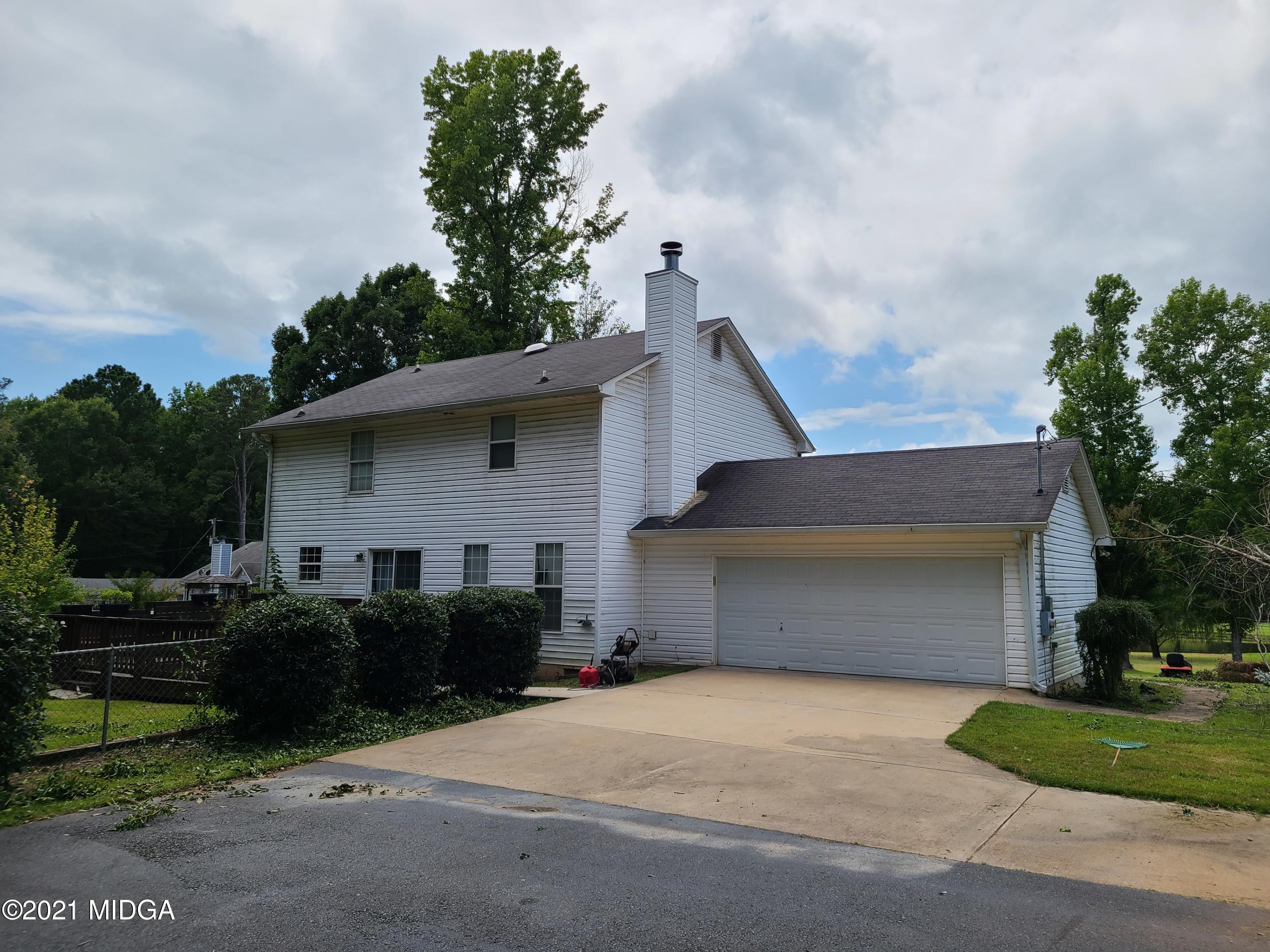 319 Overland Way Gray, GA 31032 - Photo 3 of 29 20210806_145313