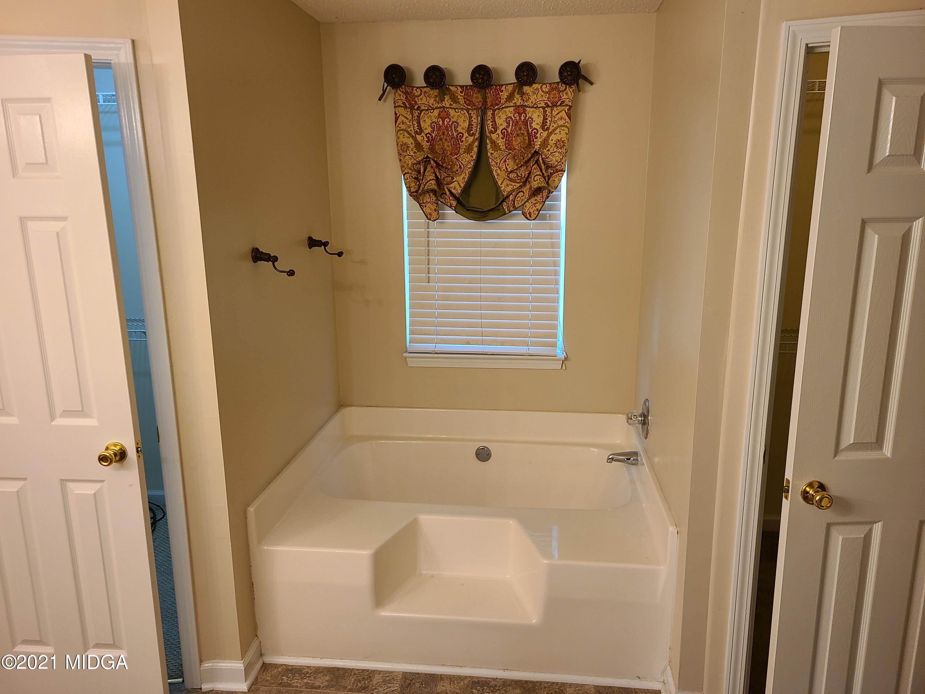319 Overland Way Gray, GA 31032 - Photo 22 of 29 20210904_154406