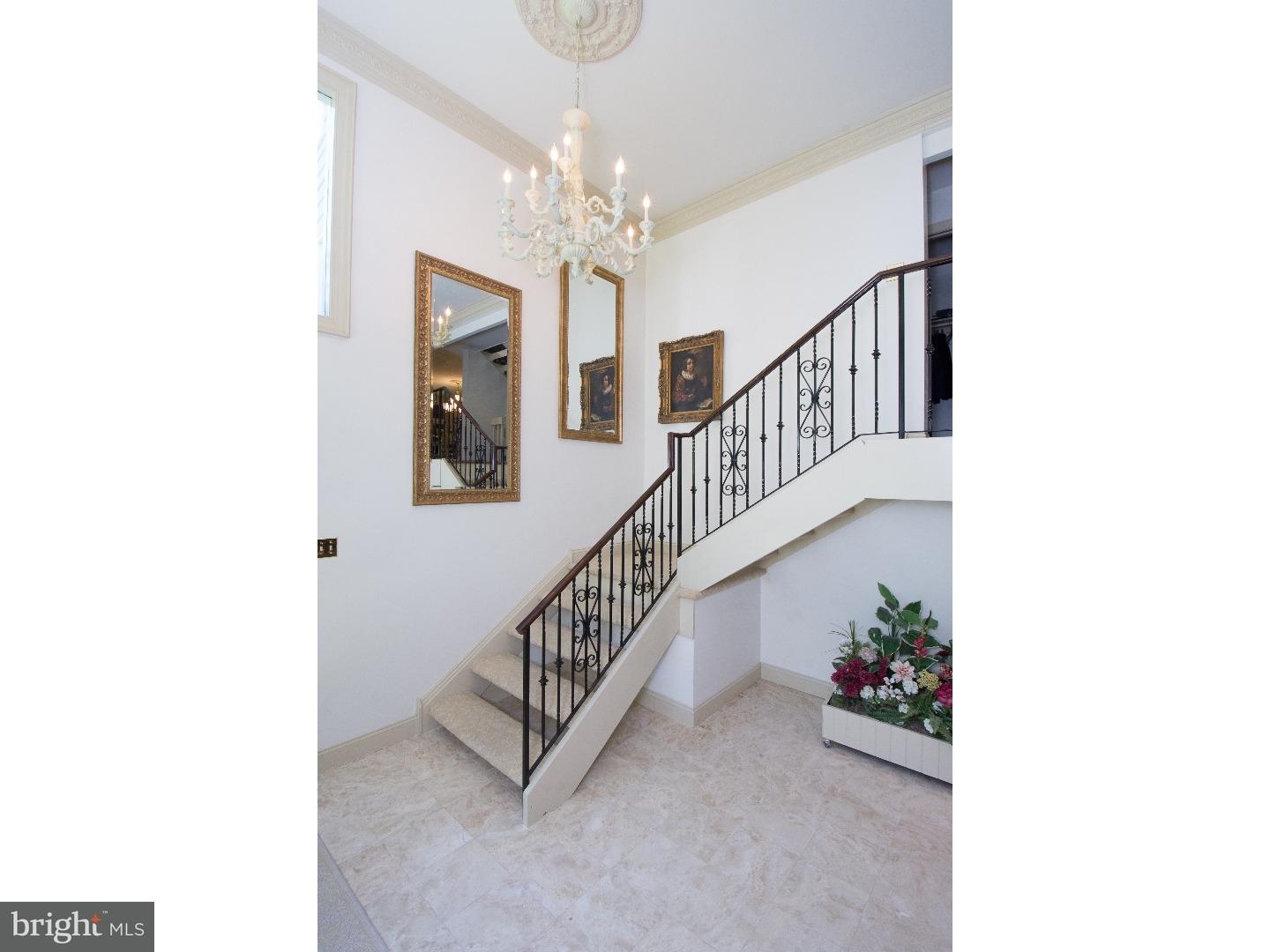 110 Davis Road Phoenixville, PA 19460 - Photo 3 of 23 Foyer