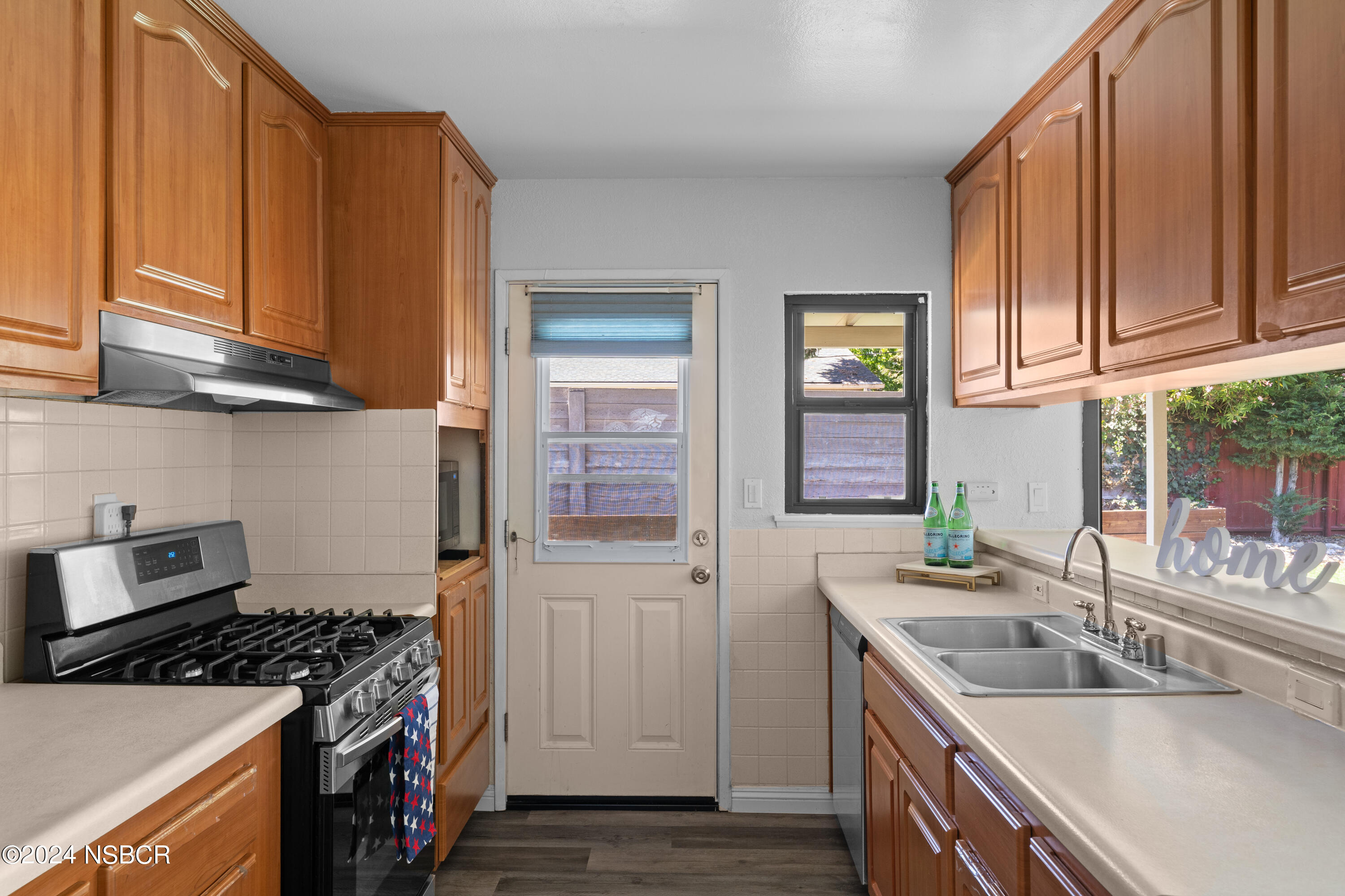 401 Mars Avenue Lompoc, CA 93436 - Photo 13 of 38 12_401 mars ave-12