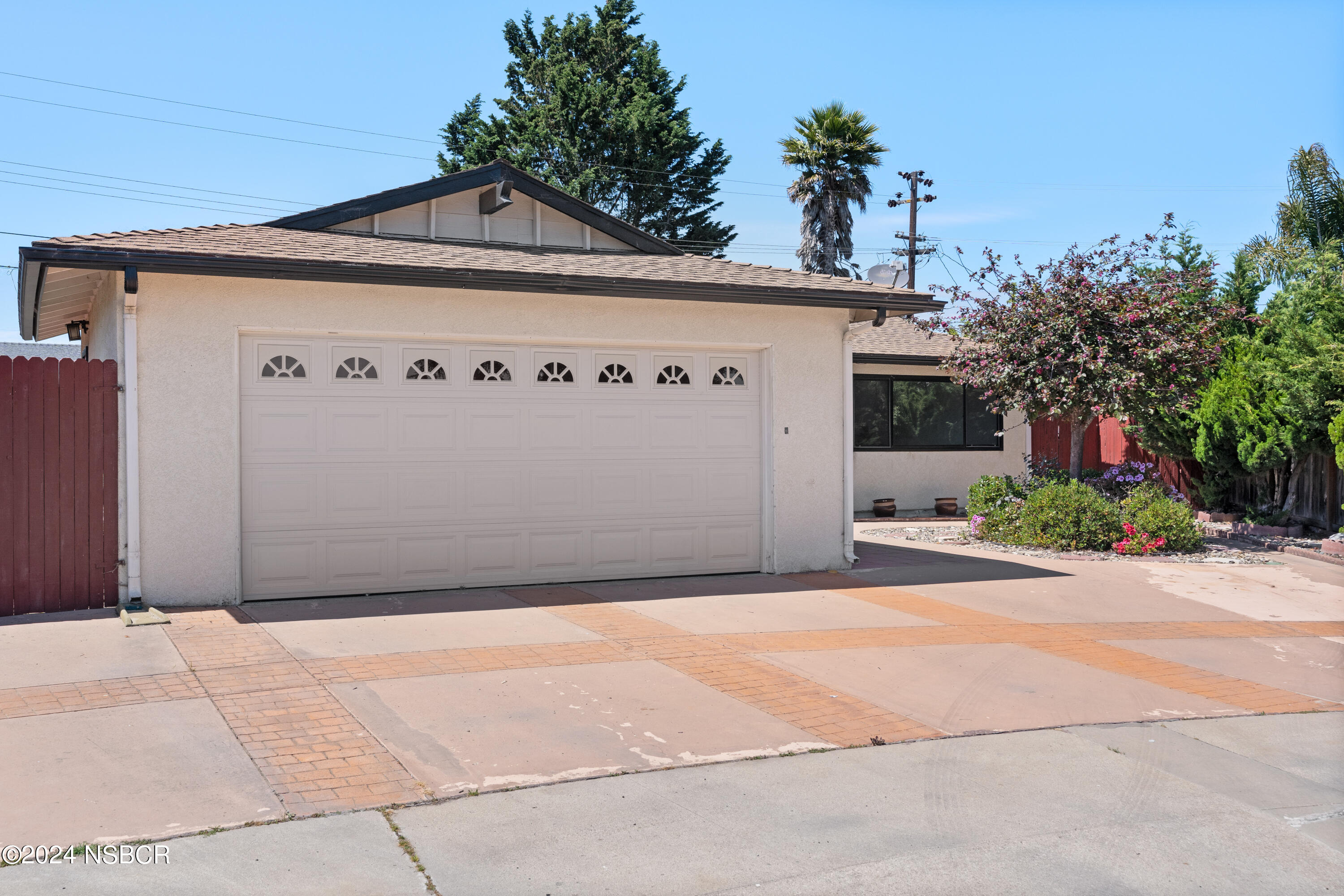 401 Mars Avenue Lompoc, CA 93436 - Photo 3 of 38 2_401 mars ave-2