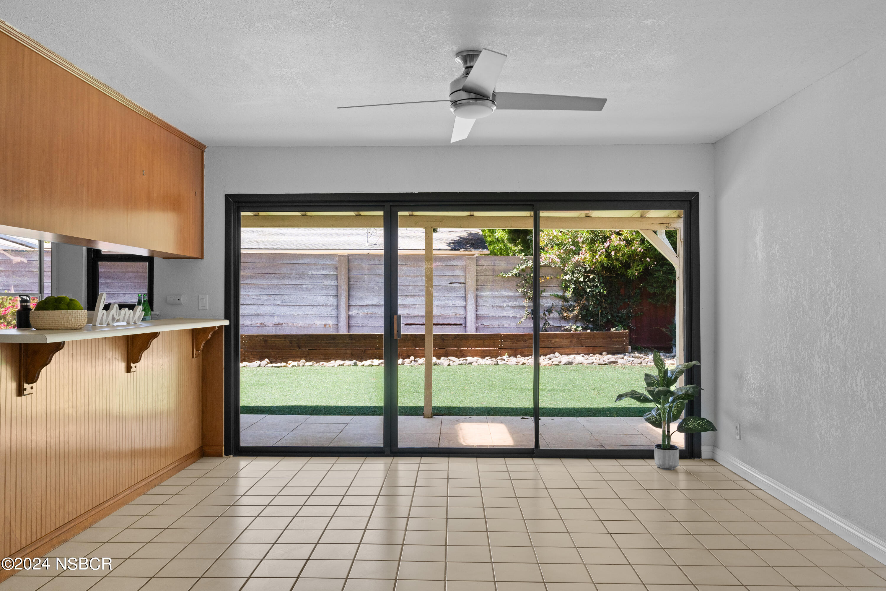 401 Mars Avenue Lompoc, CA 93436 - Photo 8 of 38 7_401 mars ave-7