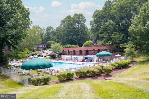 $1,550,000 | 5576 James Young Way, Fairfax, VA 22032