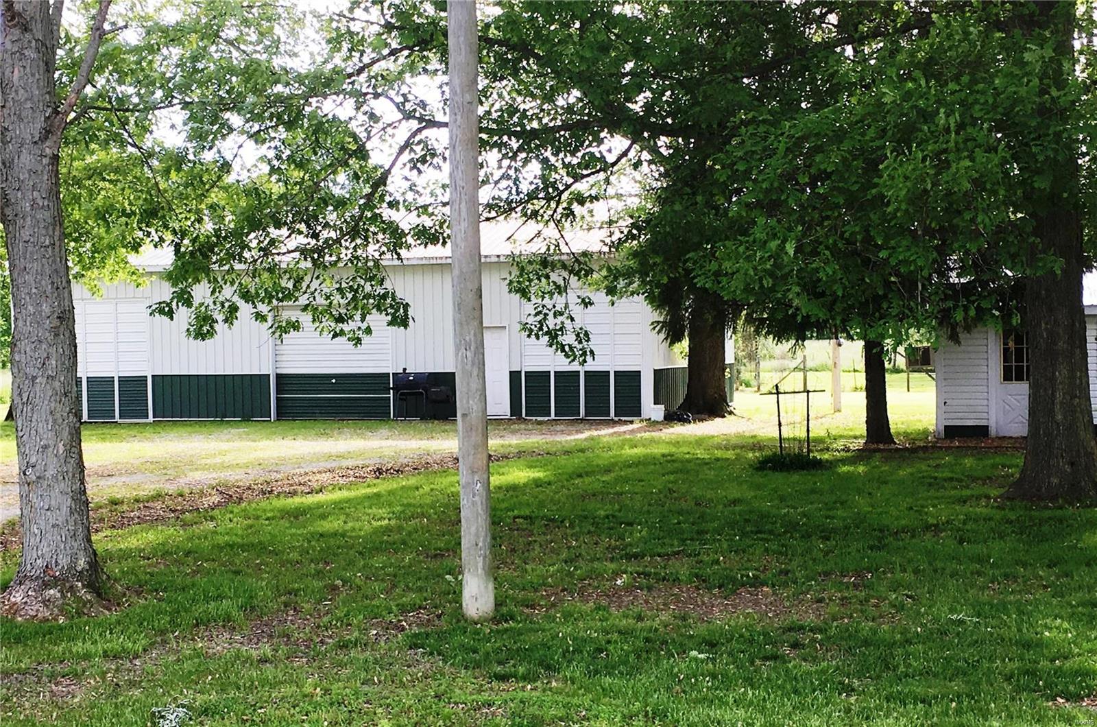 1501 Prairie Road Greenville, IL 62246 - Photo 3 of 33
