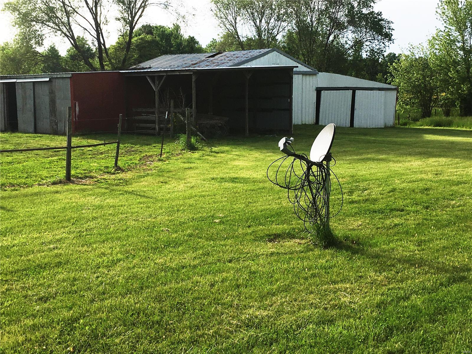 1501 Prairie Road Greenville, IL 62246 - Photo 8 of 33