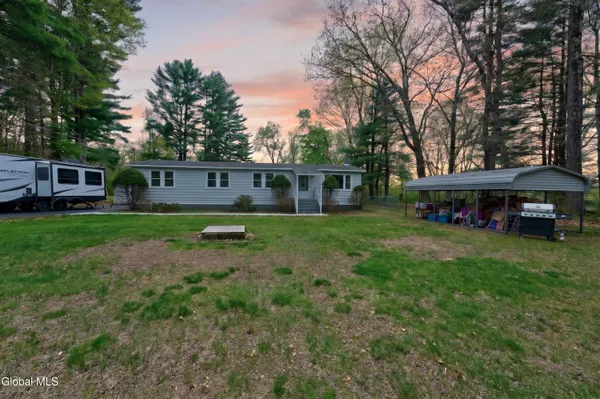 $285,000 | 733 Pine Woods Road, Melrose, NY 12121